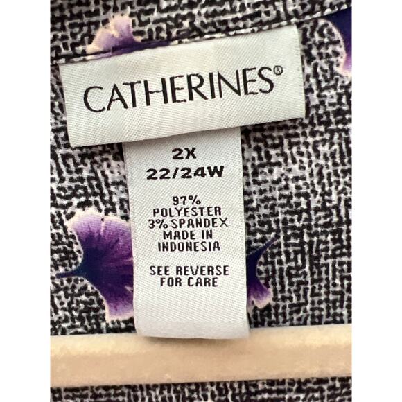 Catherine’s size 2X tunic black/purple floral button up three-quarter sleeve - Picture 5 of 5